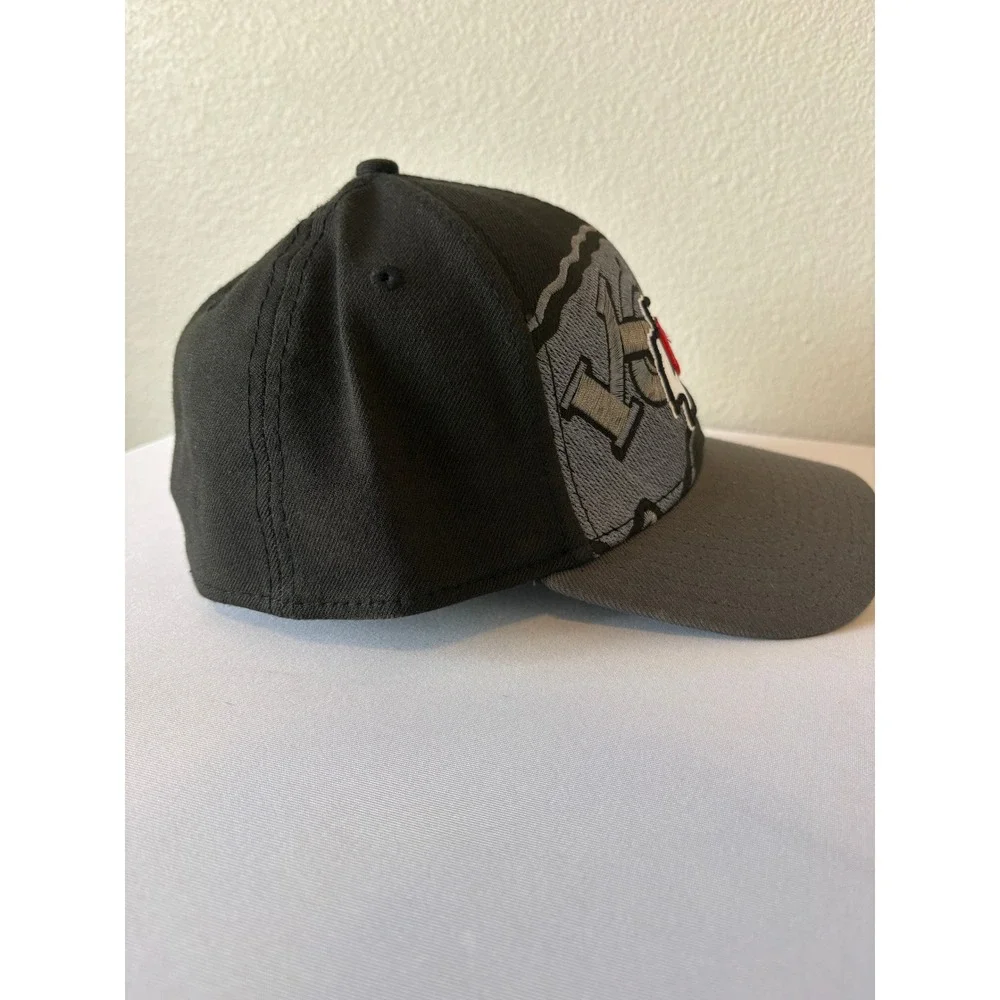 New Era 39THIRTY Kansas City Chiefs Hat Mens Medium-Large Black Grey NFL Cap